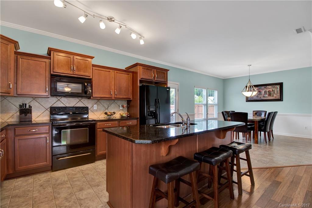 Stratford Pond - Residential