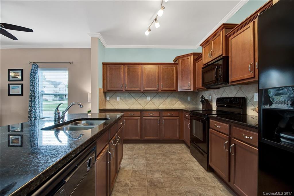 Stratford Pond - Residential