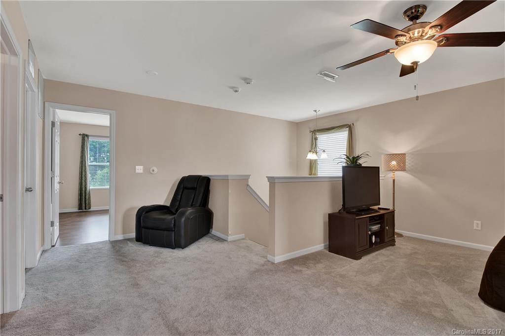 Stratford Pond - Residential