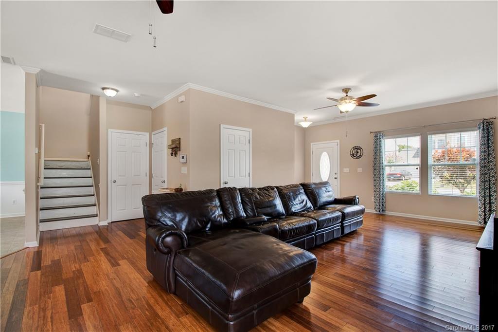 Stratford Pond - Residential