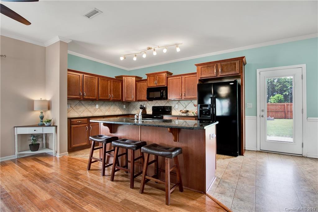 Stratford Pond - Residential