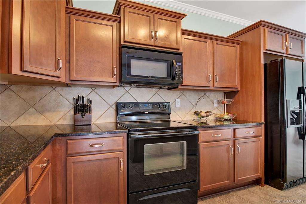 Stratford Pond - Residential