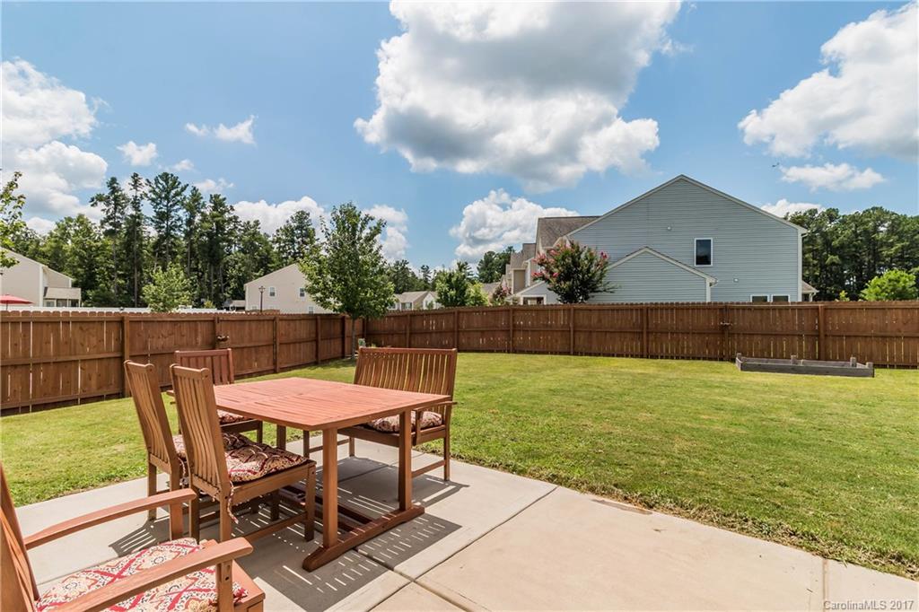 Stratford Pond - Residential