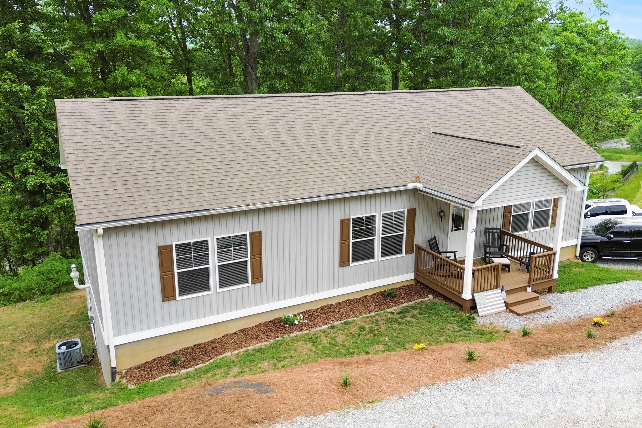 127 Cairens Ridge Drive