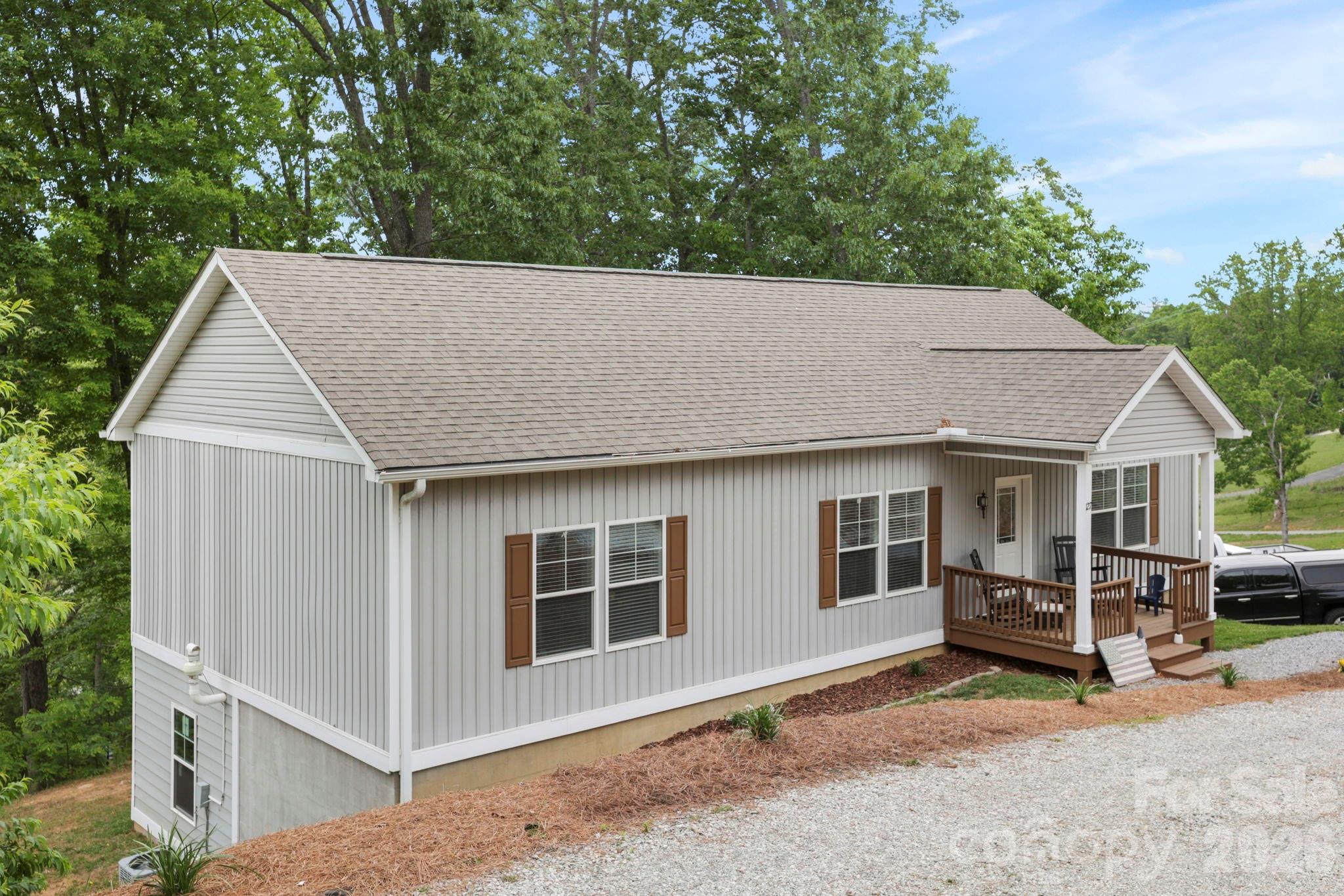 127 Cairens Ridge Drive