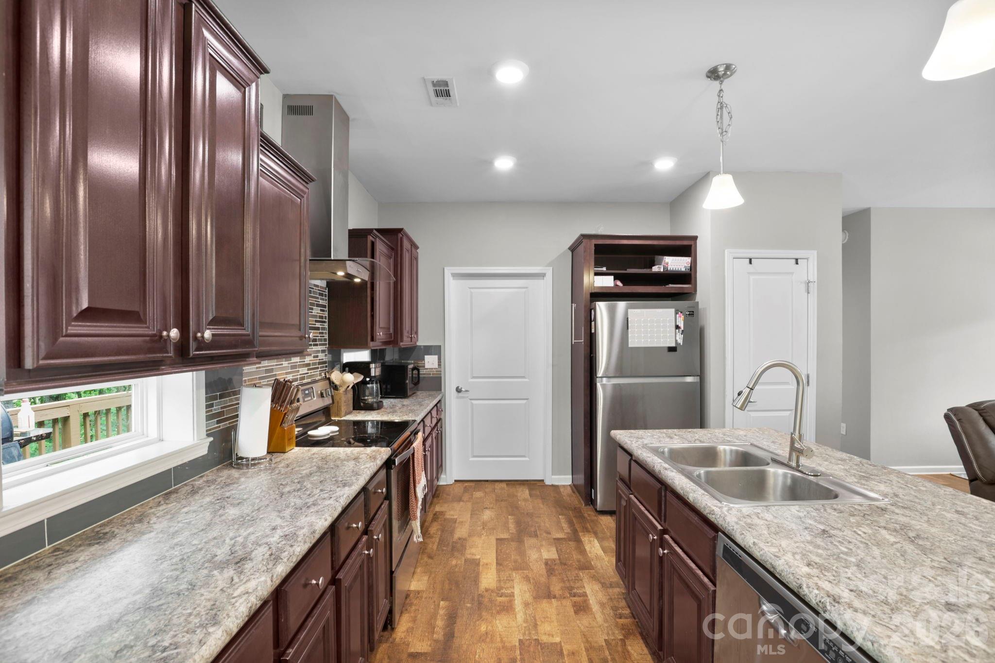 Cairens Ridge - Residential