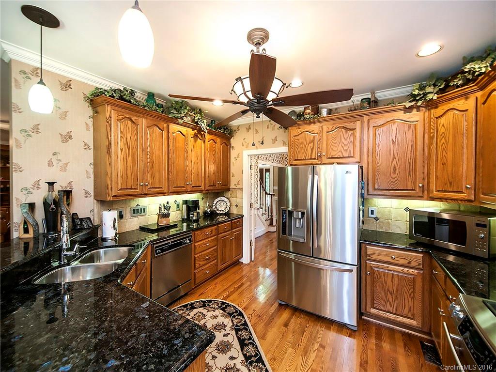 Village Lake - Residential