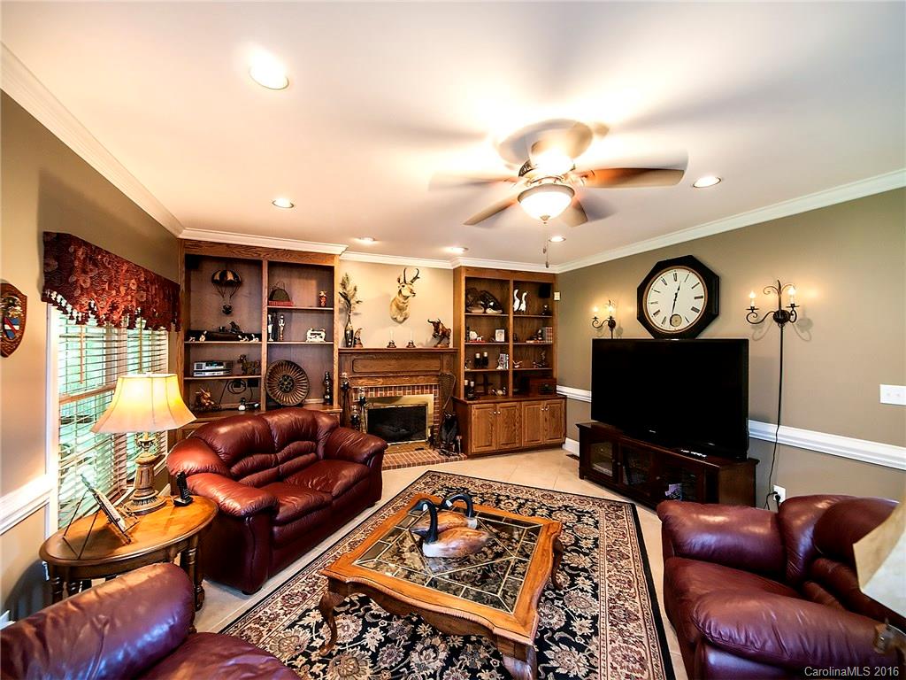 Village Lake - Residential