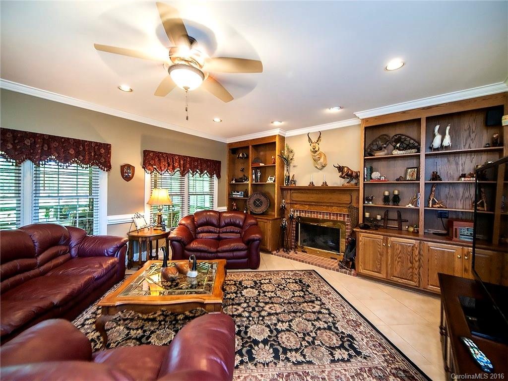 Village Lake - Residential