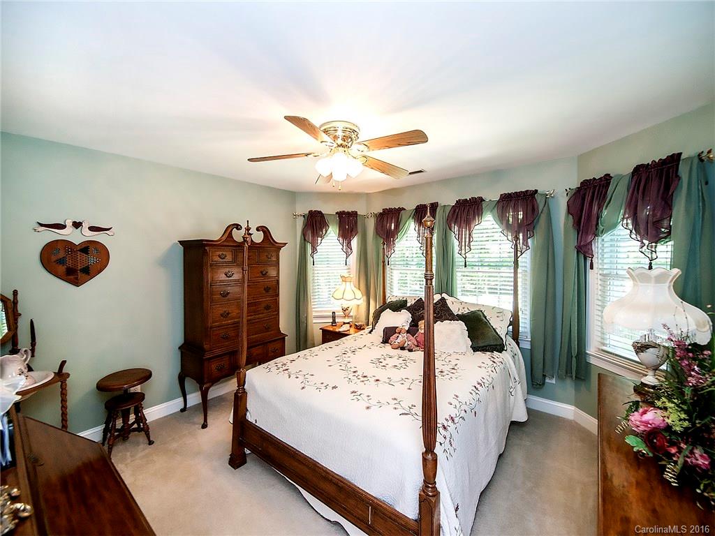 Village Lake - Residential