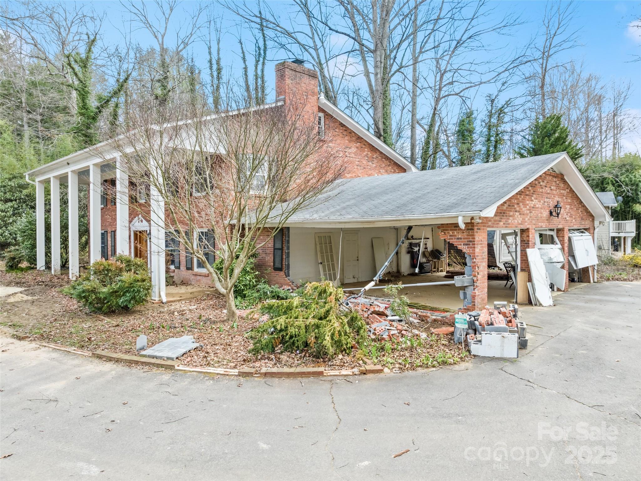 21 Riverbend Road
