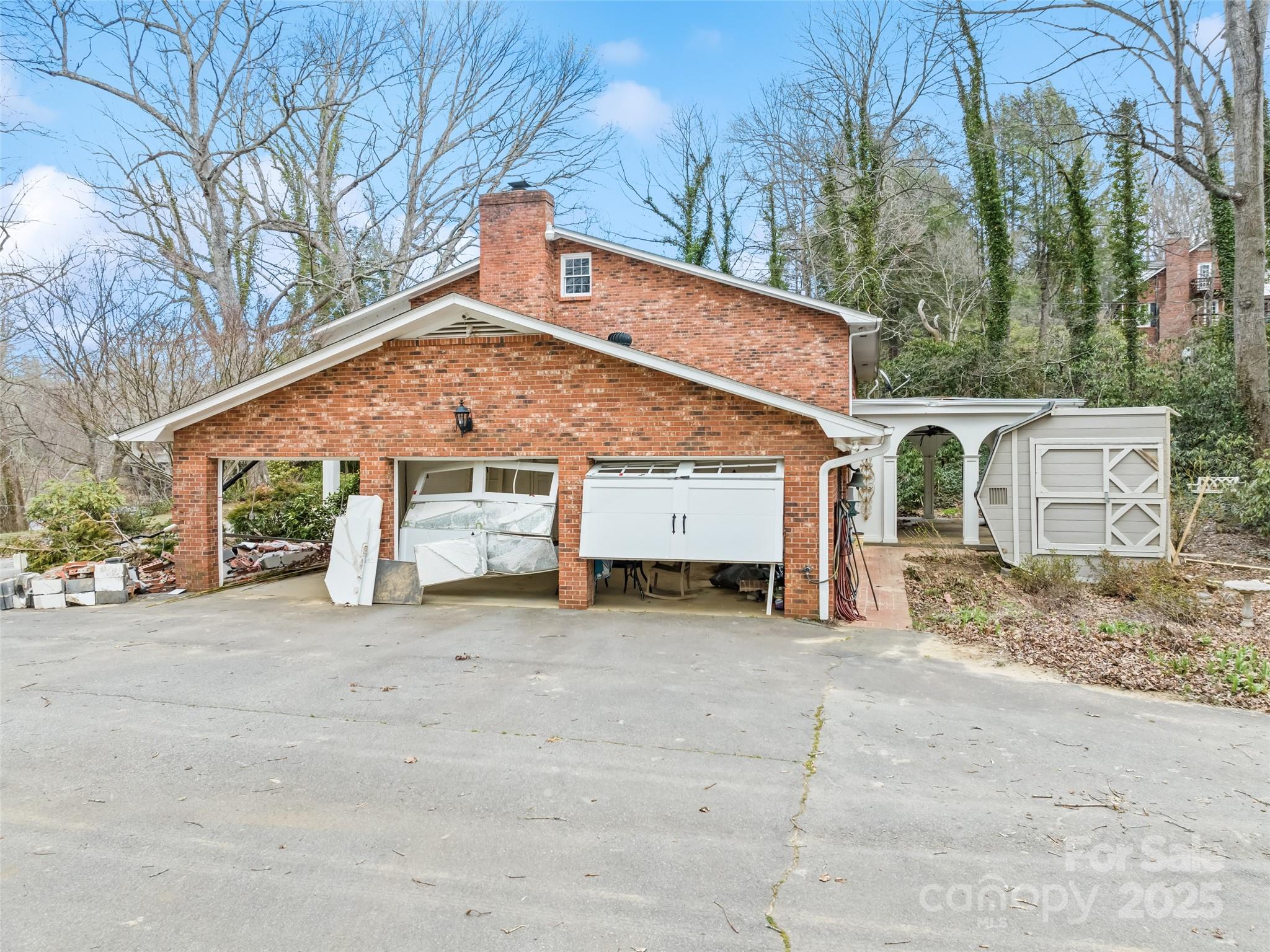 21 Riverbend Road