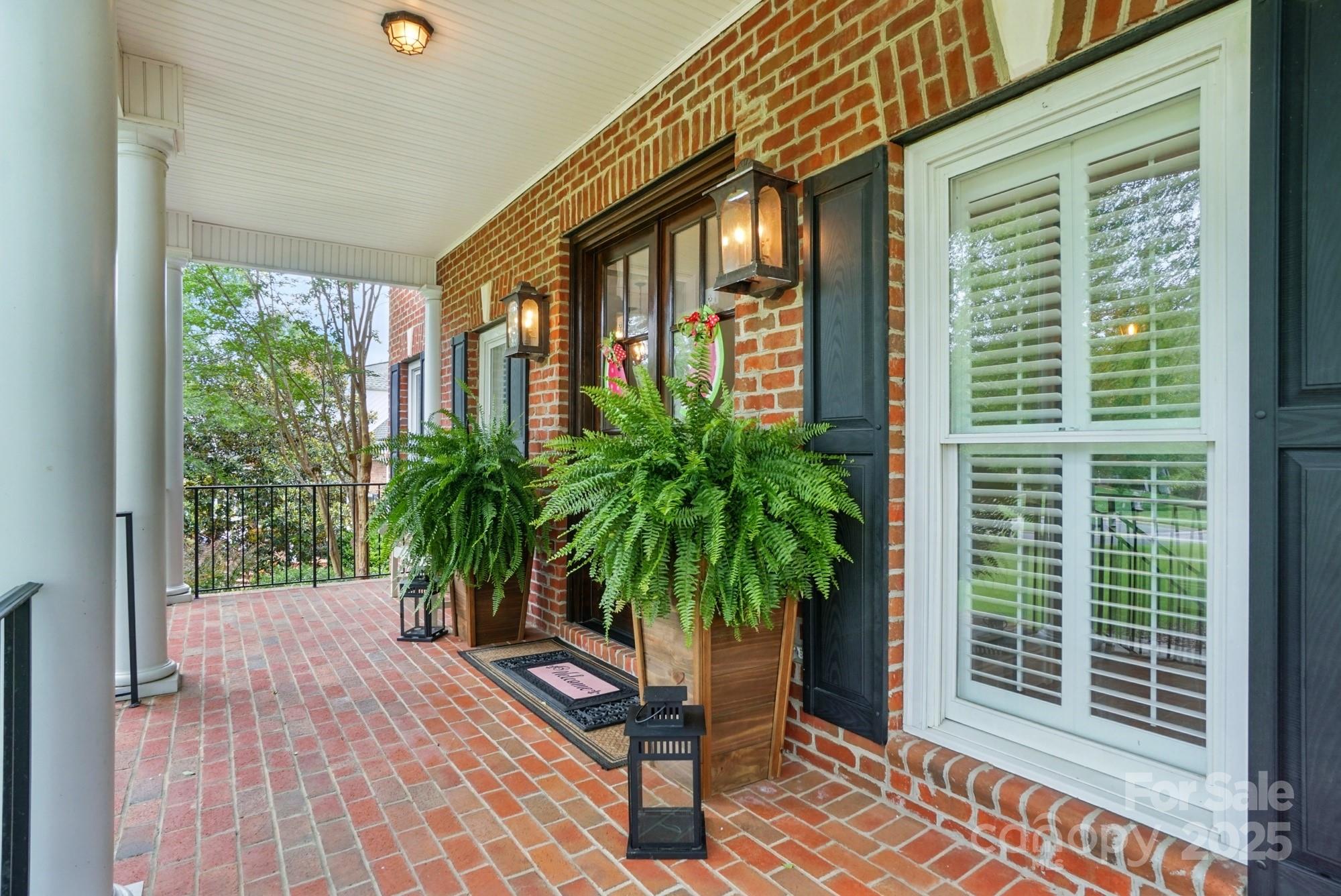 748 Land Fall Drive