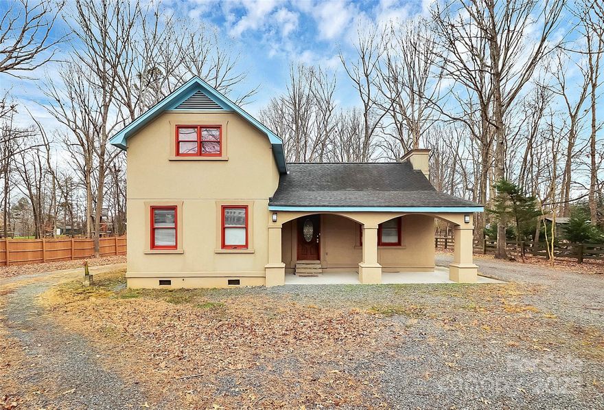 If you’re looking for space and privacy, this Waxhaw home checks the boxes. The house sits back off the road with a long driveway and a big, flat yard that’s easy to use and enjoy. Plenty of room for kids, pets, parking, or just having space between you and the neighbors.

The stucco exterior gives the home a solid, low-maintenance feel. No HOA, so you actually get to use your property the way you want. The lot is private and quiet, making it a great spot if you want a more relaxed setting without being out in the middle of nowhere.

Located in Waxhaw, you’re close to local shops, restaurants, schools, and everyday conveniences, while still enjoying a peaceful residential area. This is a good option for anyone who wants land, privacy, and flexibility in a location people love.