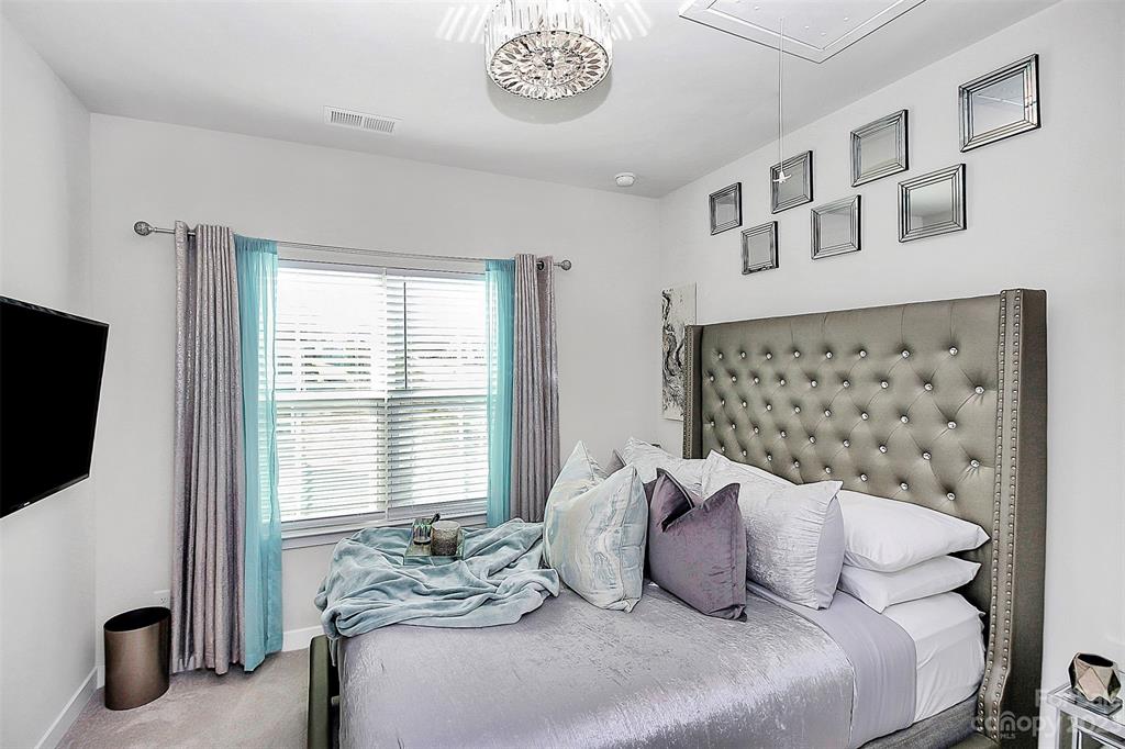 Trinity Townes - Residential