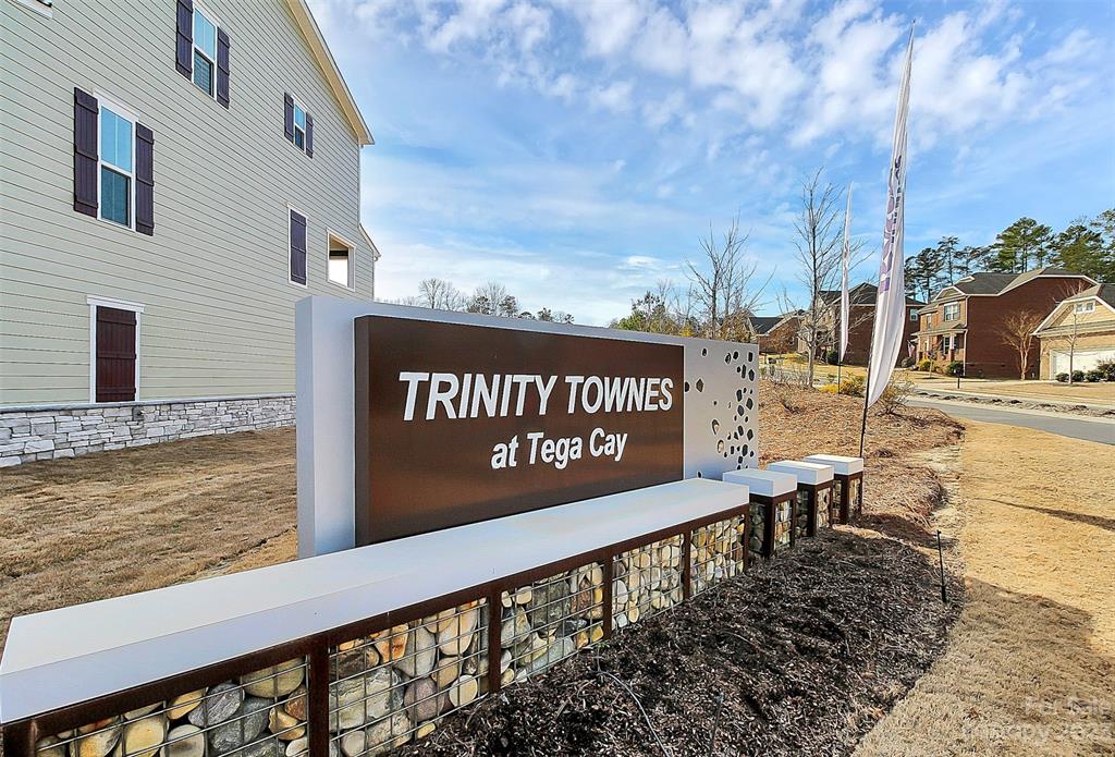 Trinity Townes - Residential