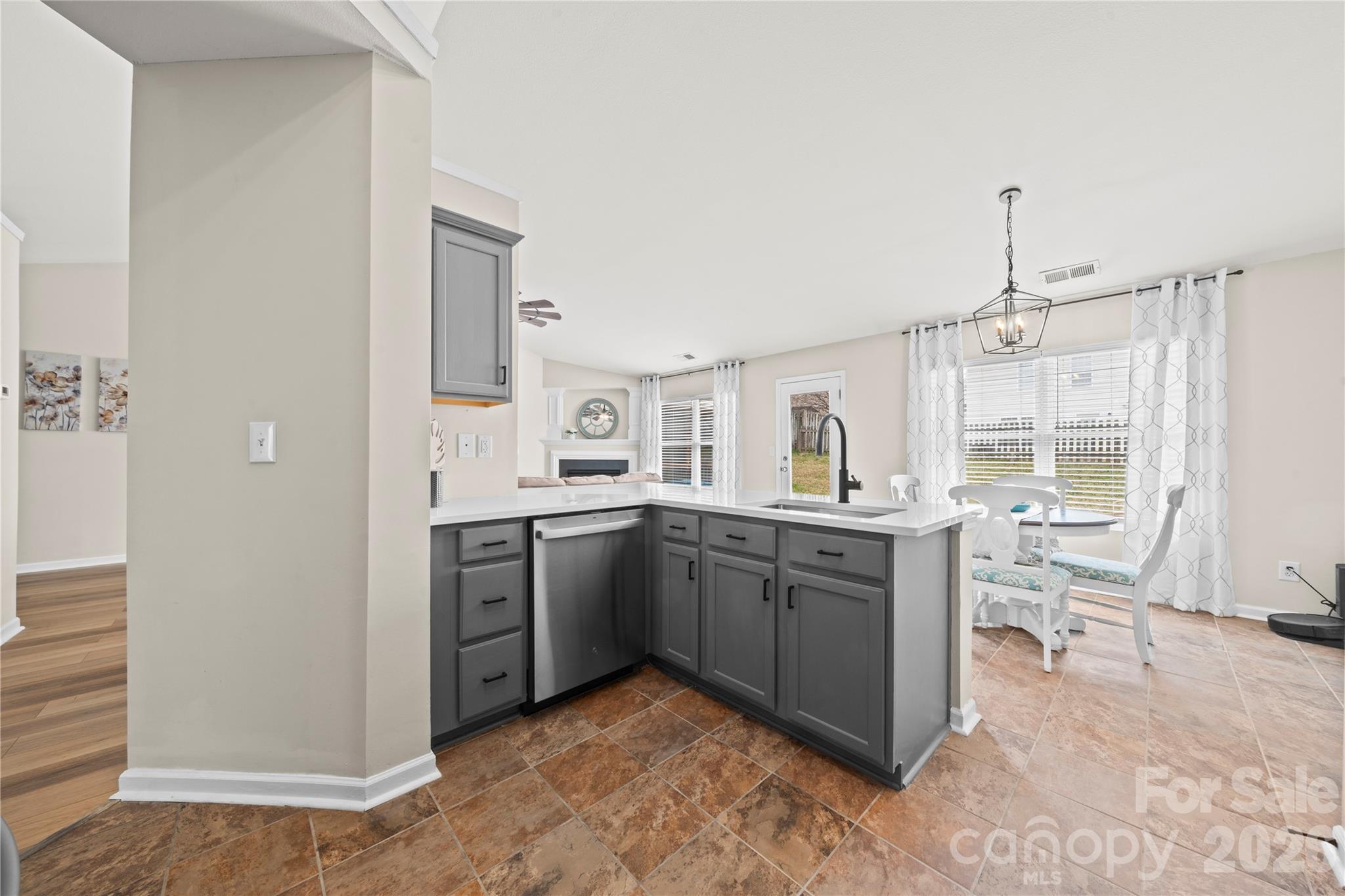 Curtis Pond - Residential