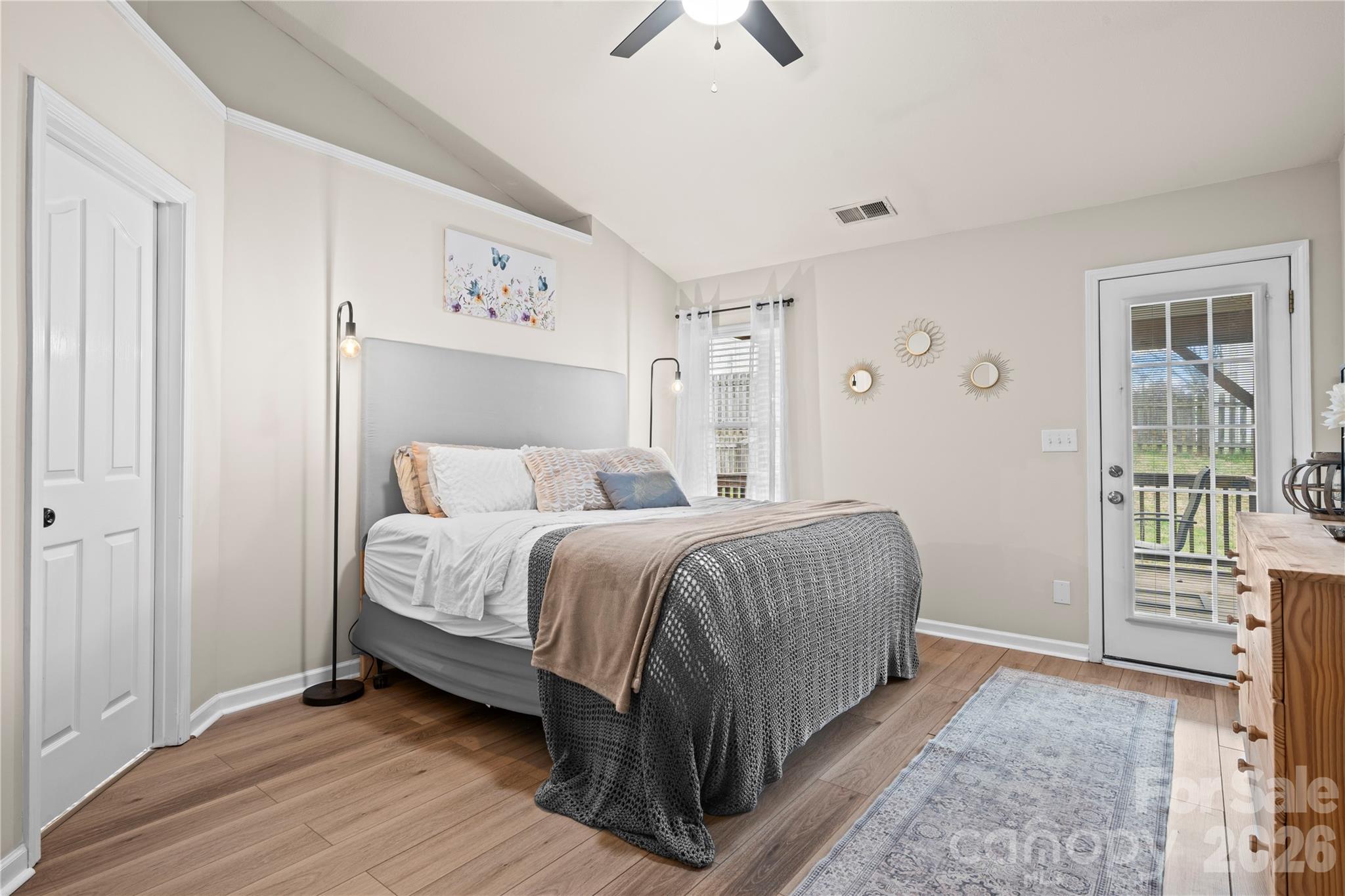 Curtis Pond - Residential