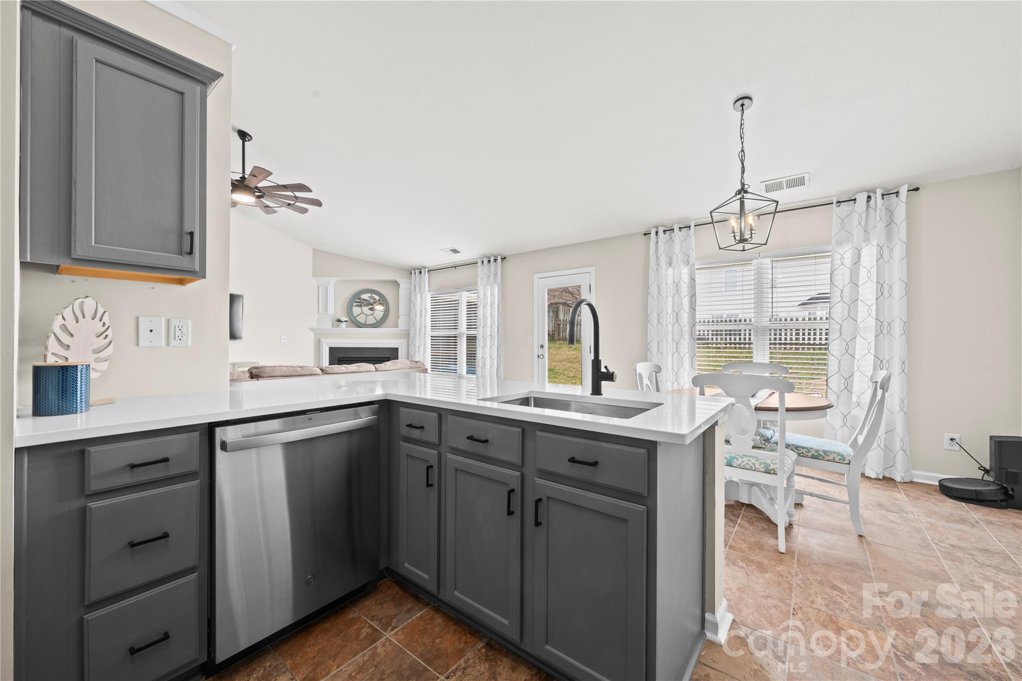 Curtis Pond - Residential