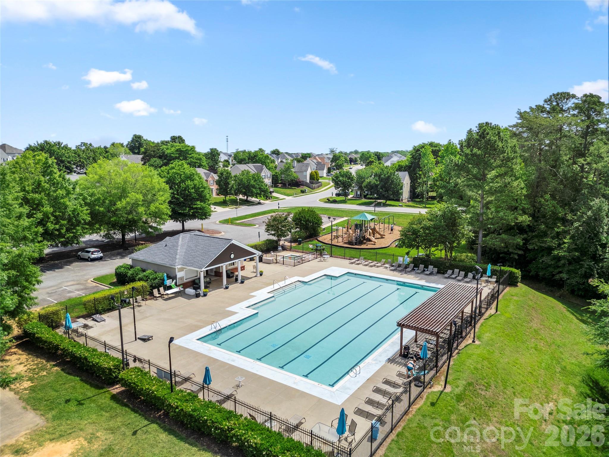 Curtis Pond - Residential