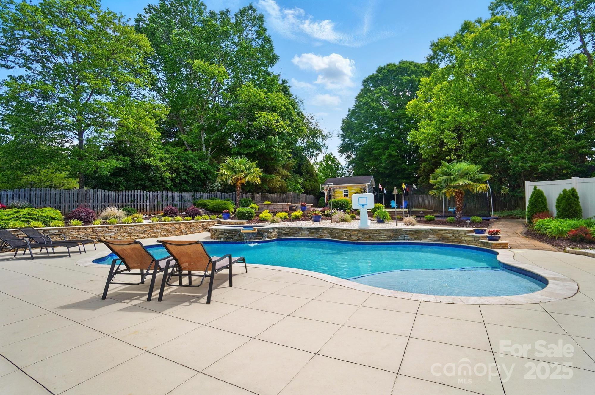 Hampton Ridge - Residential