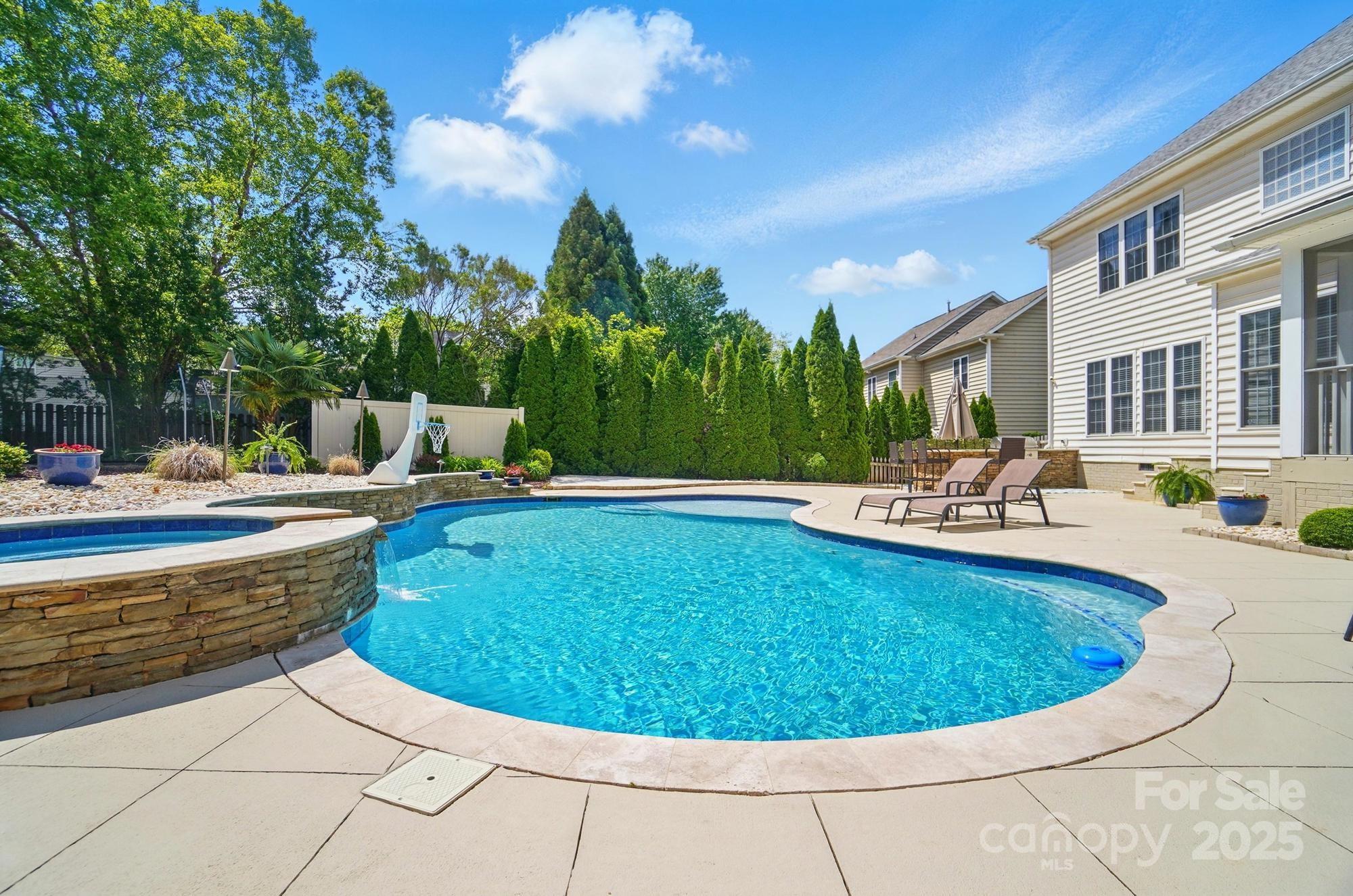 Hampton Ridge - Residential