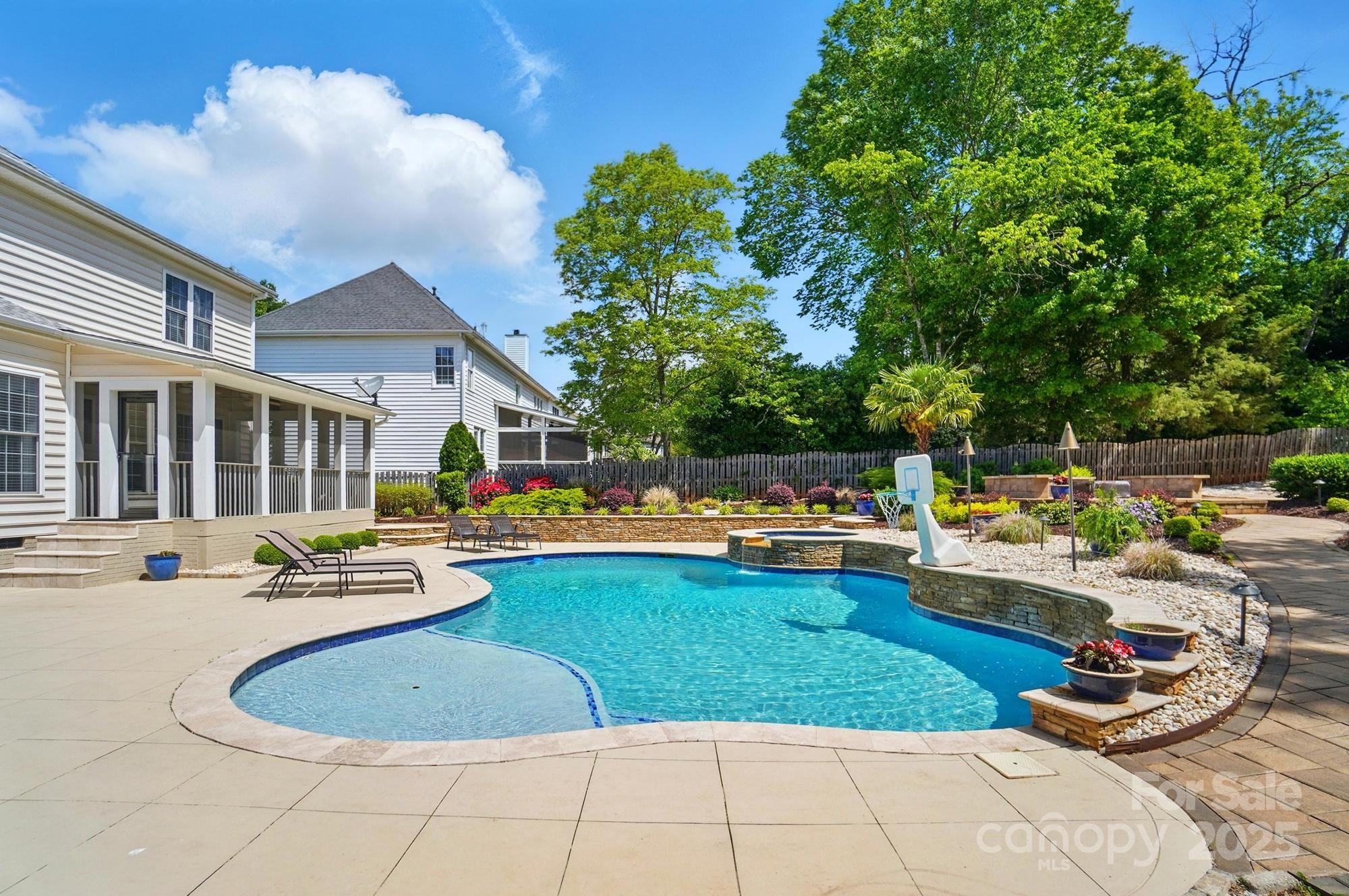 Hampton Ridge - Residential