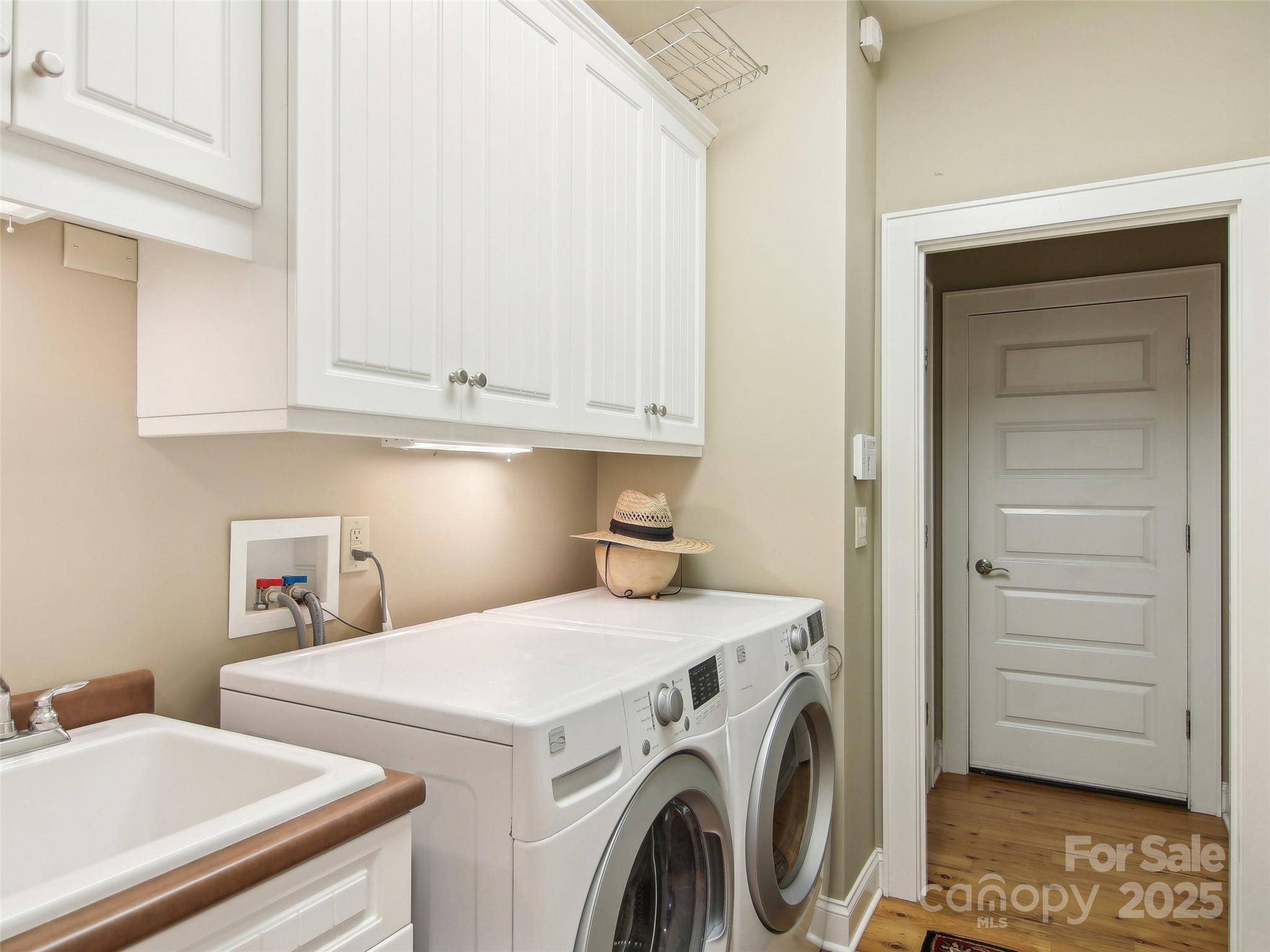 Cobblestone Village - Residential