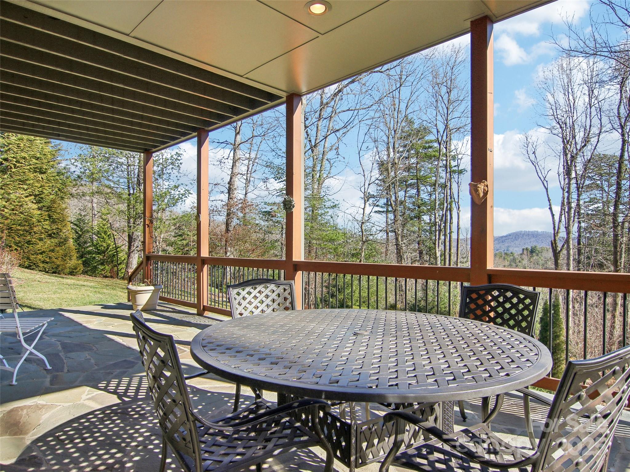 Cobblestone Village - Residential