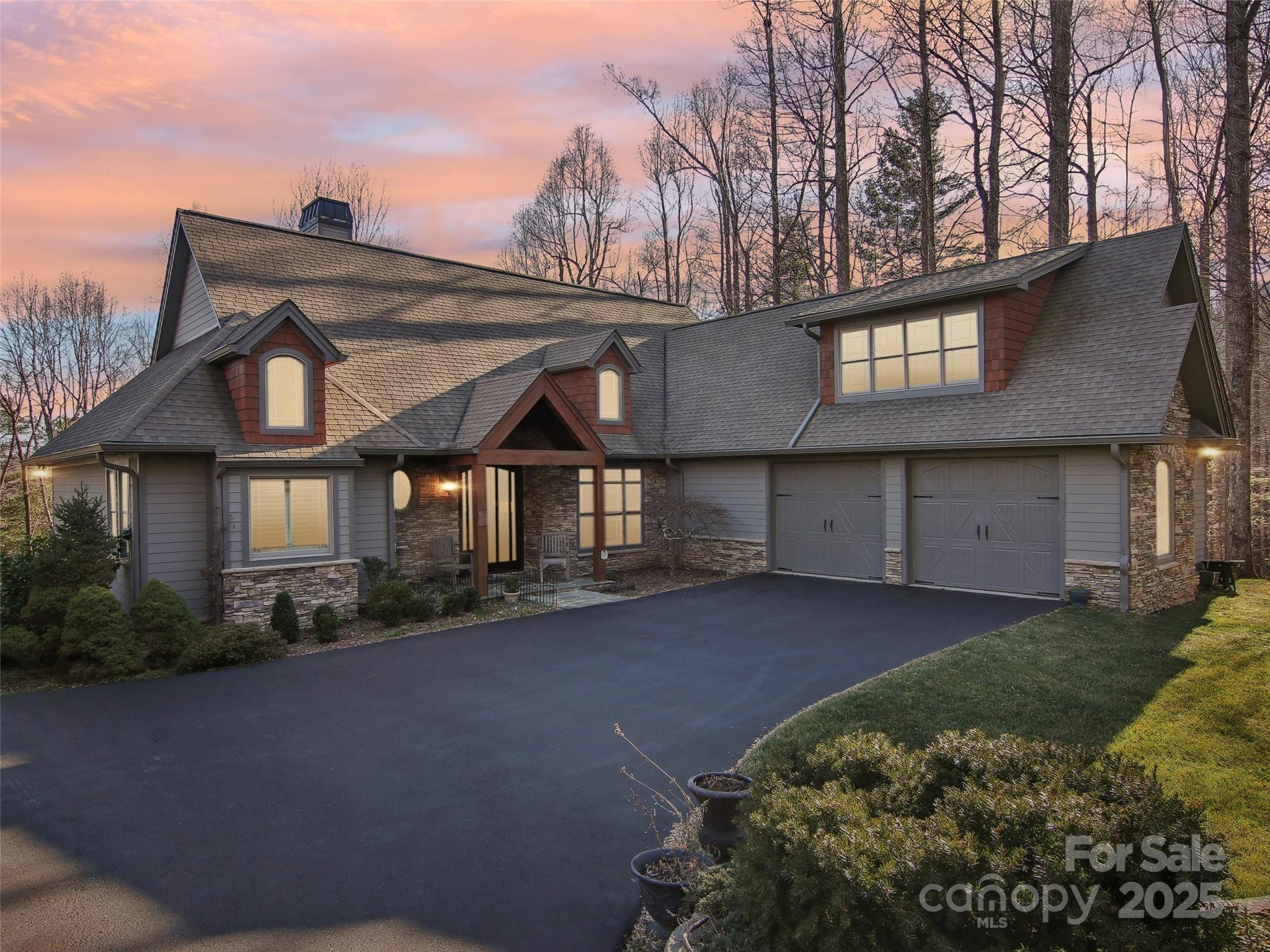 Cobblestone Village - Residential