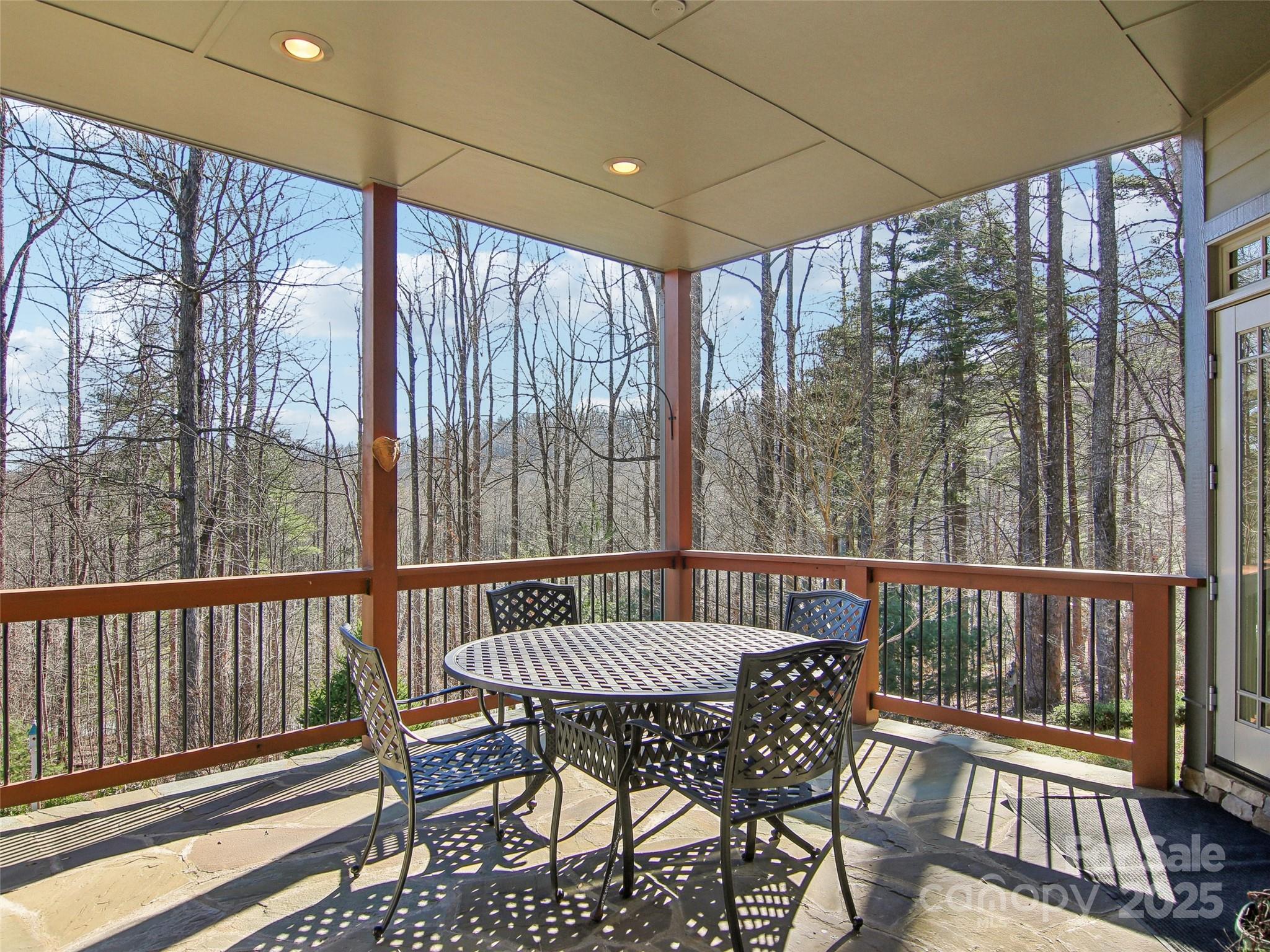 Cobblestone Village - Residential