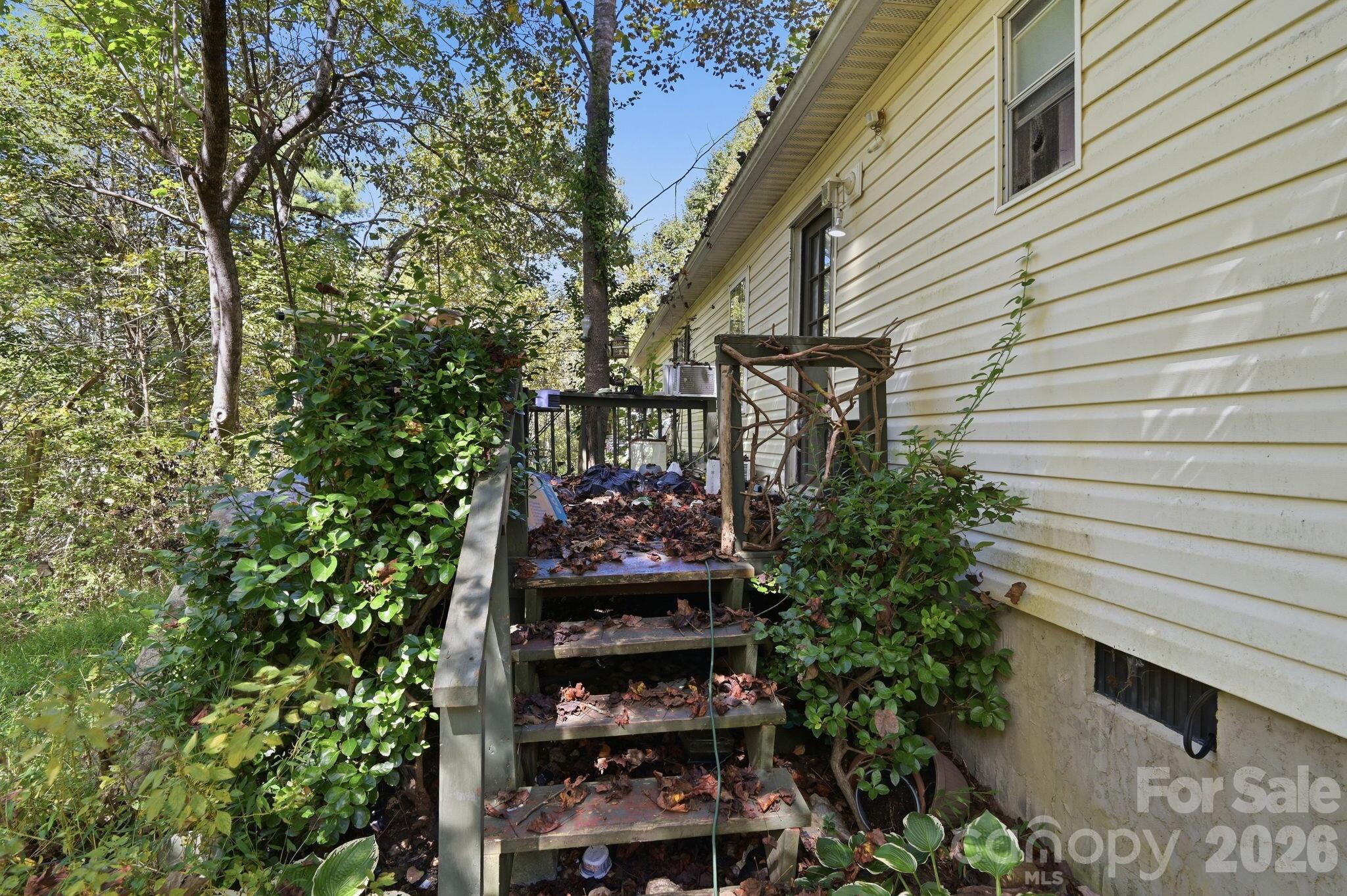 255 Dusty Lane