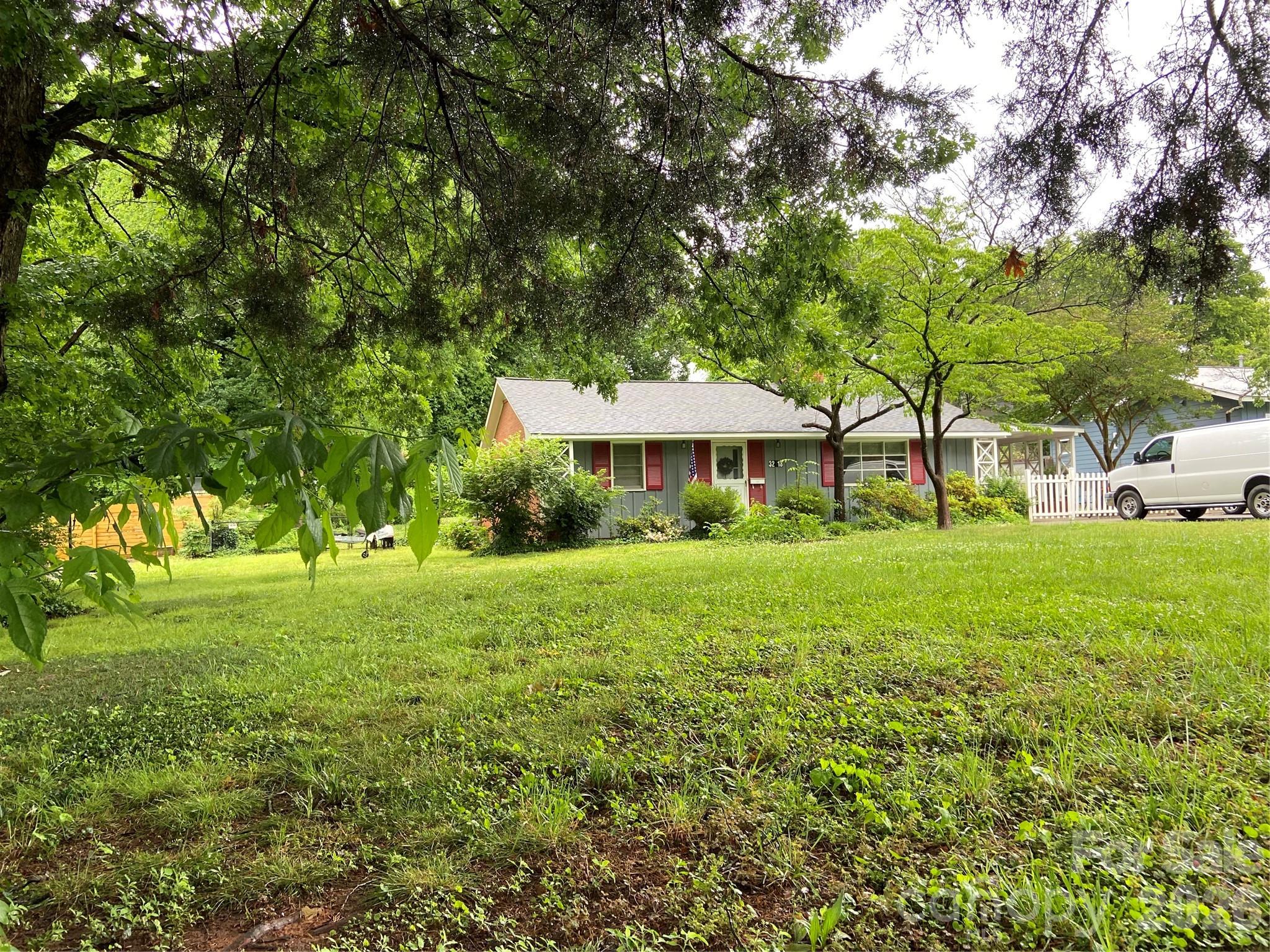 3218 Driftwood Drive