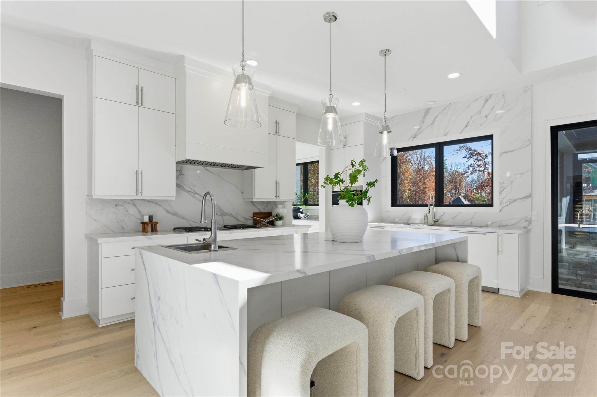 Twin Lakes - Residential