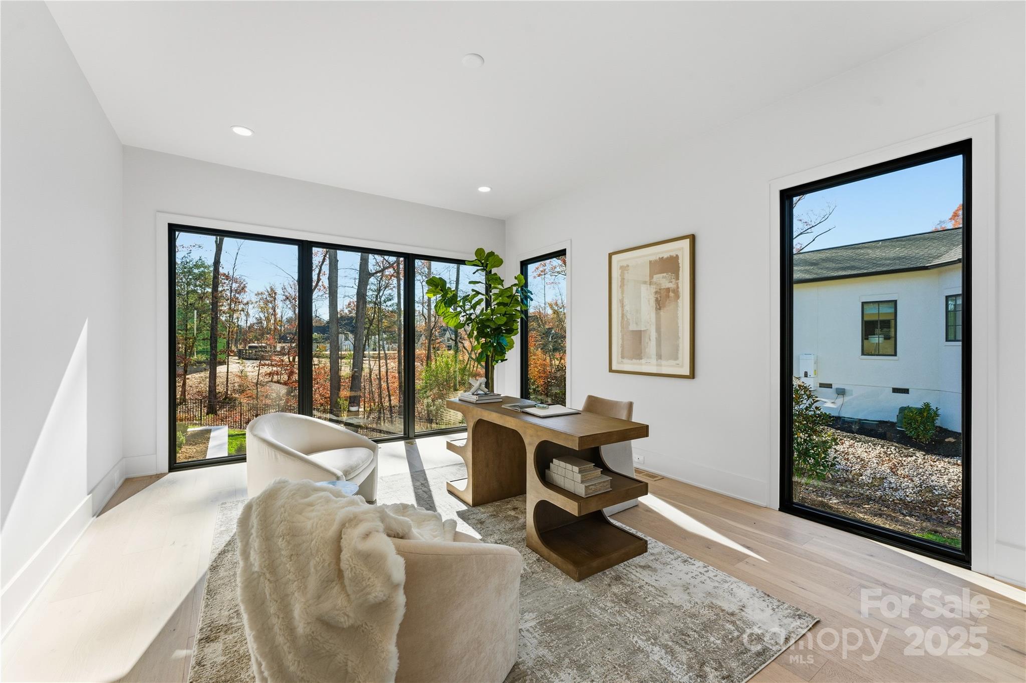 Twin Lakes - Residential