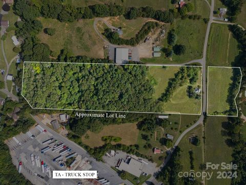 45 Georges Branch Road Candler NC 28715