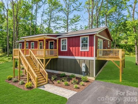 1458 Pickens Highway Rosman NC 28772