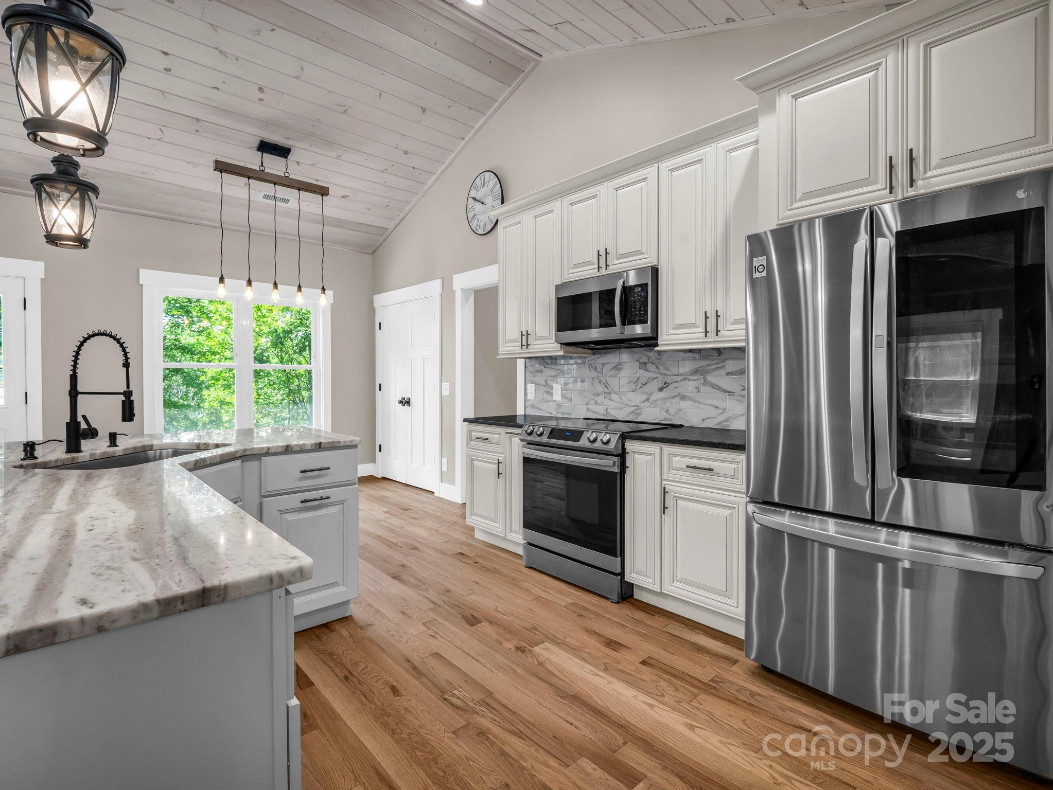 38 Scenic View Drive