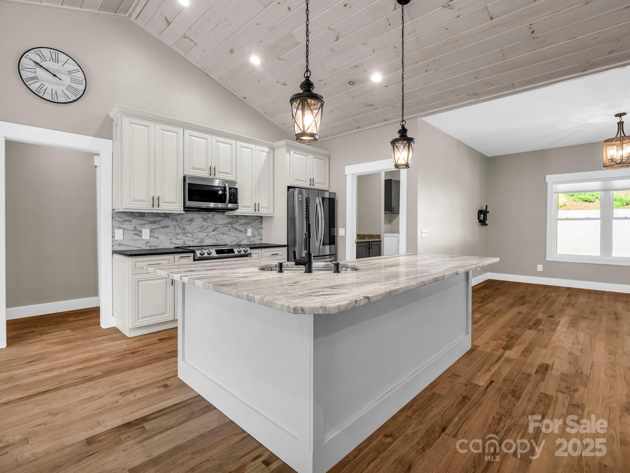 38 Scenic View Drive