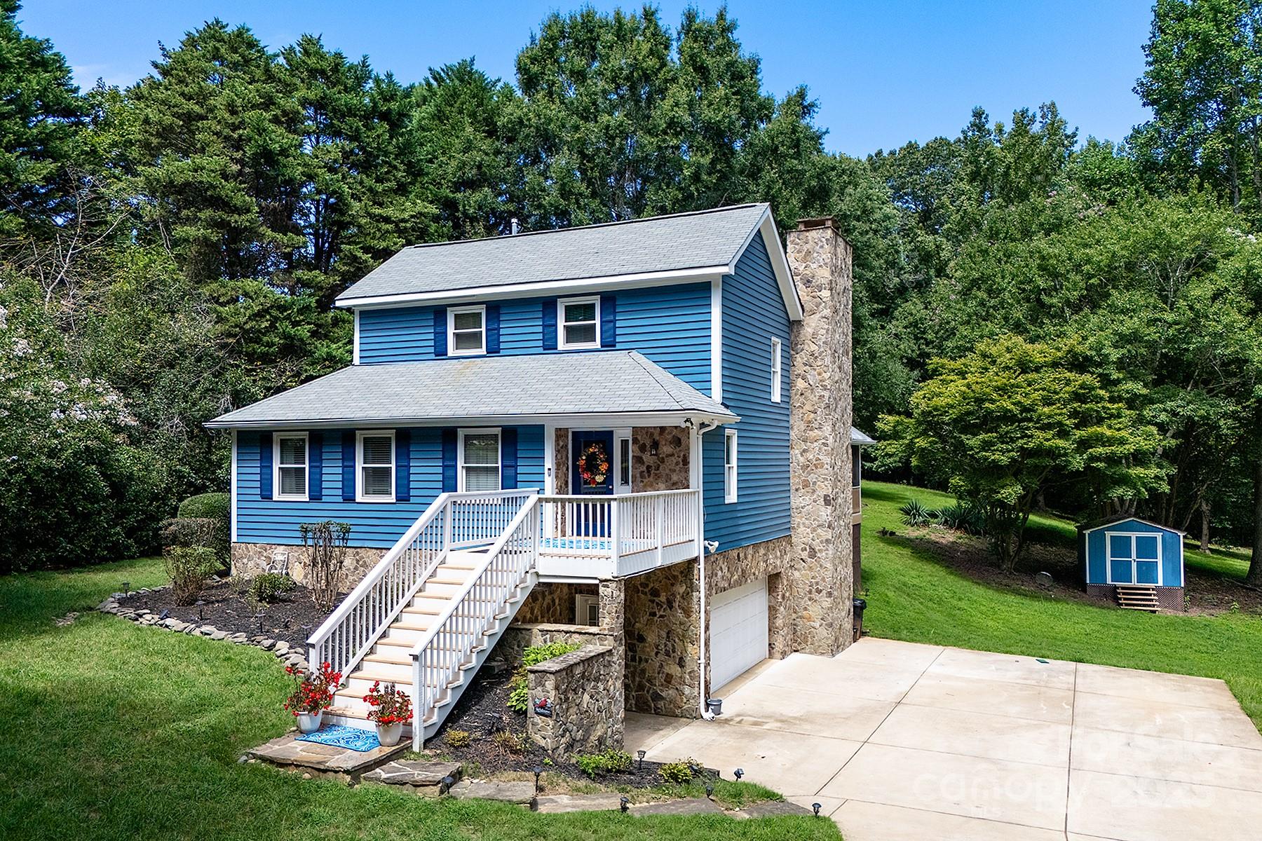 4711 Mountain Point Lane