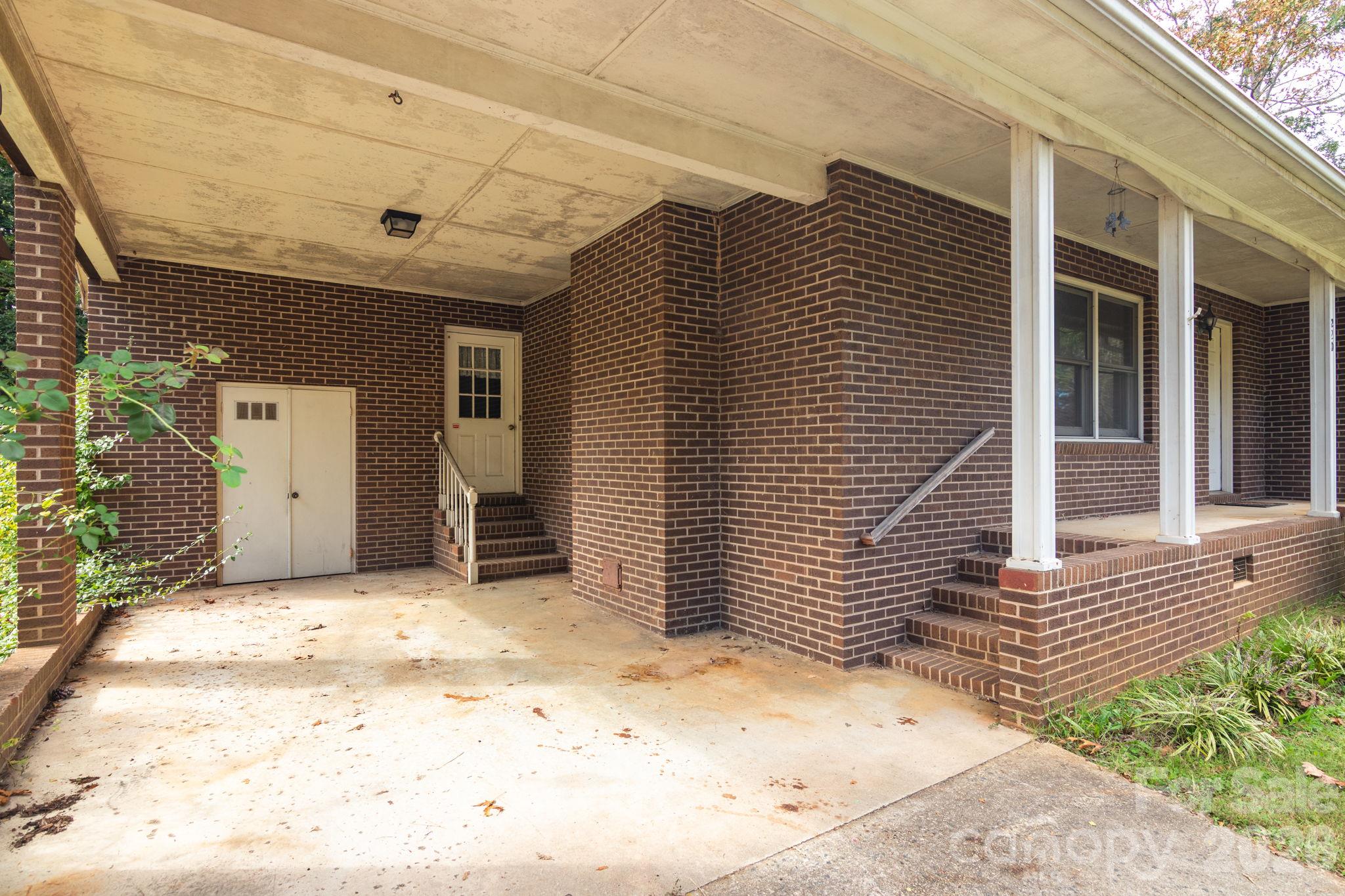 220 Bradford Drive