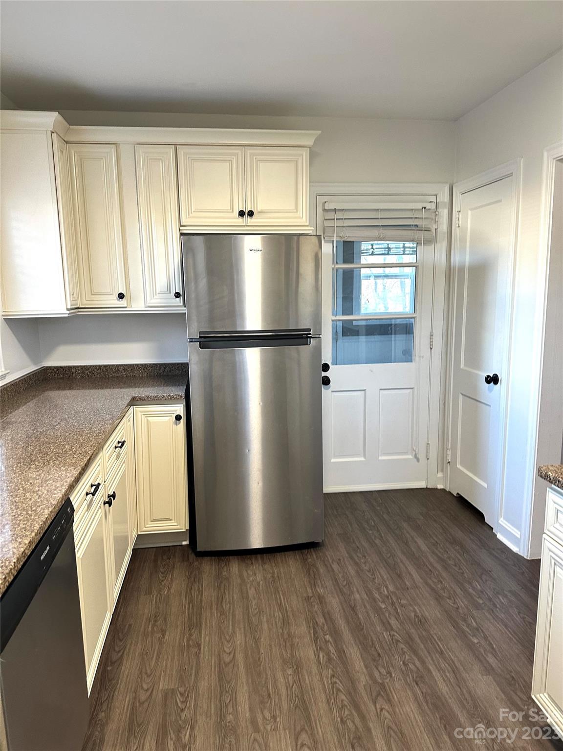 Colonial Village - Residential