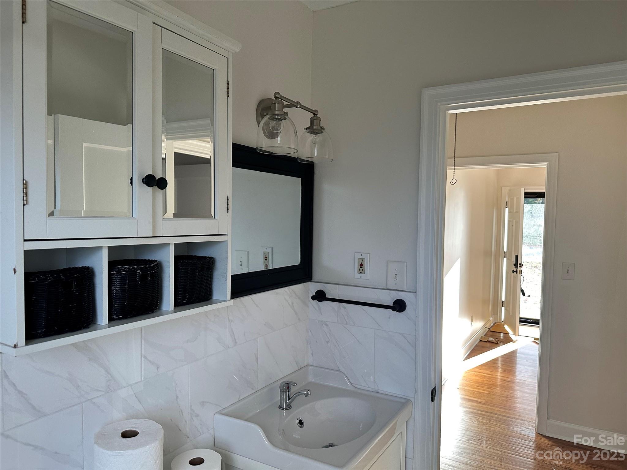 Colonial Village - Residential