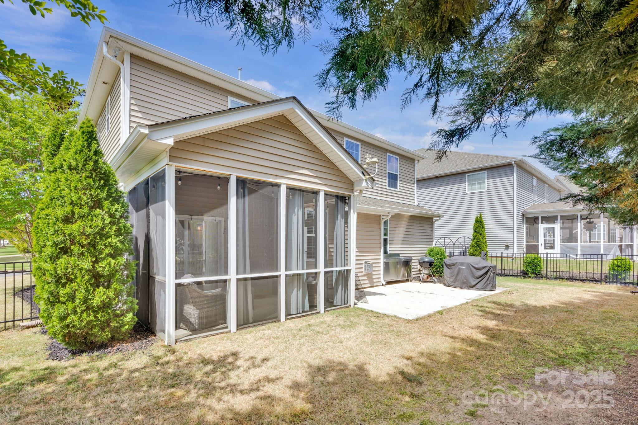 Lake Ridge - Residential