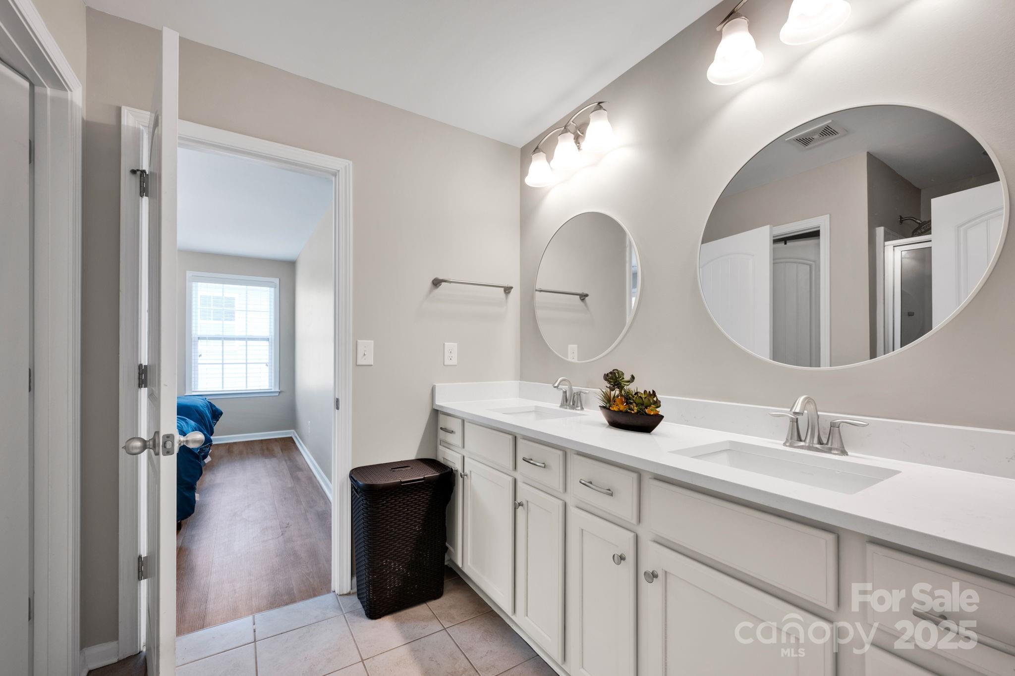 Lake Ridge - Residential