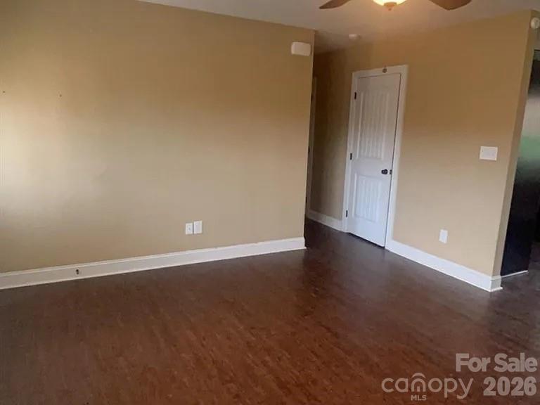 FOXBROOK - Residential