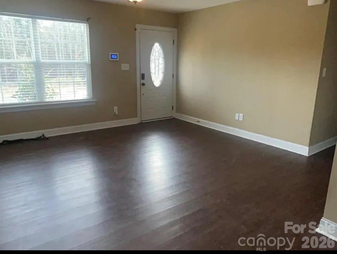 1411 FOXBROOK Circle