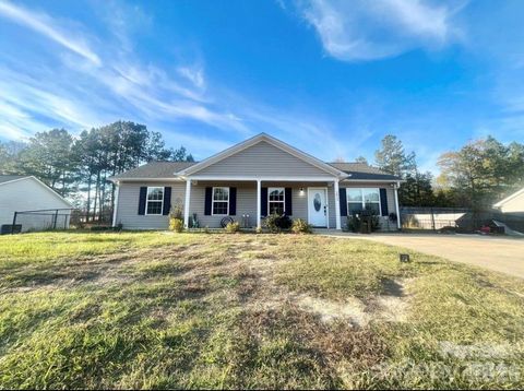 1411 FOXBROOK Circle Lancaster SC 29720