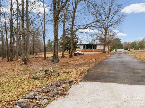 166 Fleece Lane Mooresboro NC 28114
