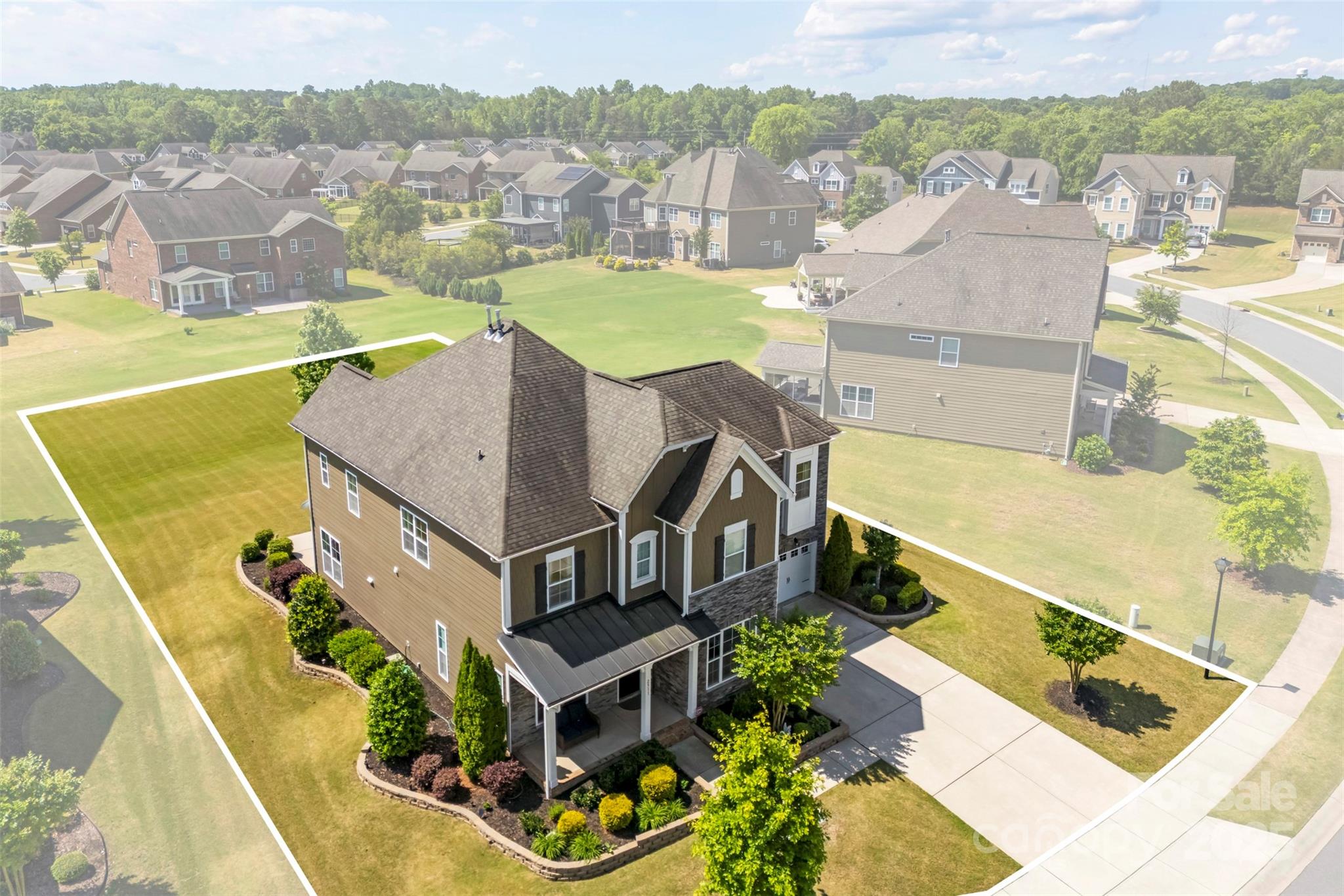 2511 Carnation Drive